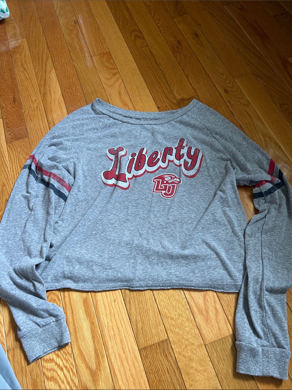 Liberty Gray Campus Cropped long sleeve t-shirt